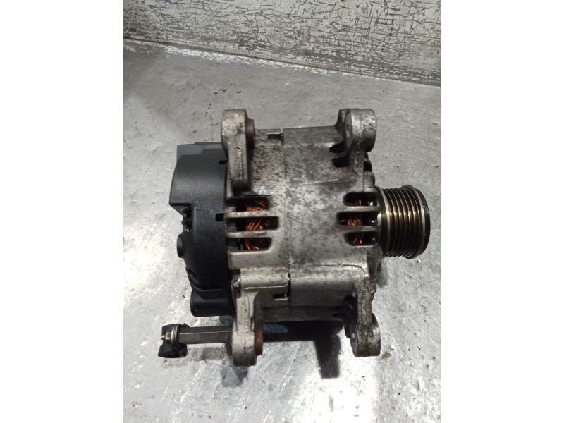 Recambio de alternador para seat altea (5p1) 2.0 tdi 16v referencia OEM IAM 06F903023C 2542695D 04