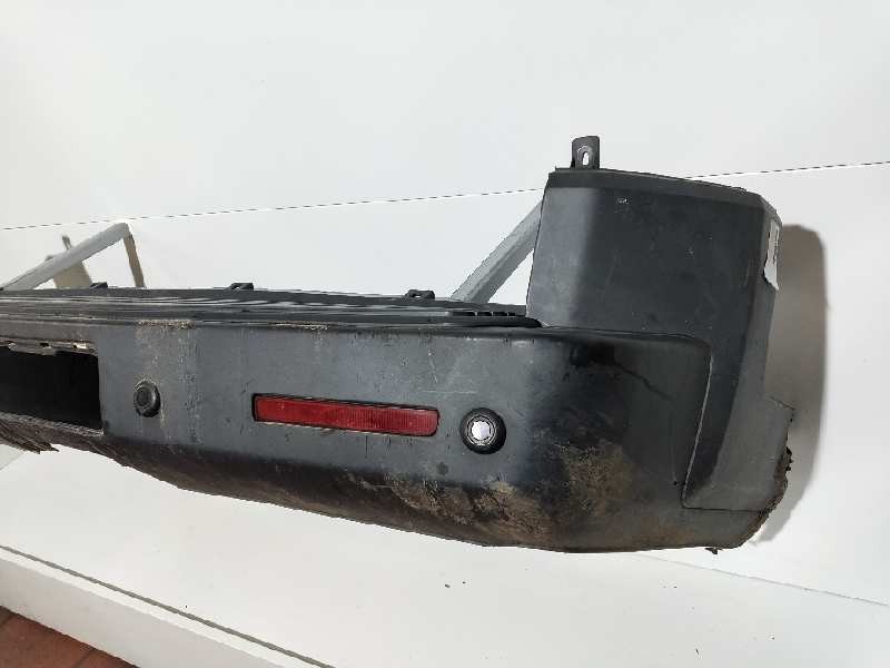 Recambio de paragolpes trasero para land rover discovery v6 td se referencia OEM IAM KRB000122  