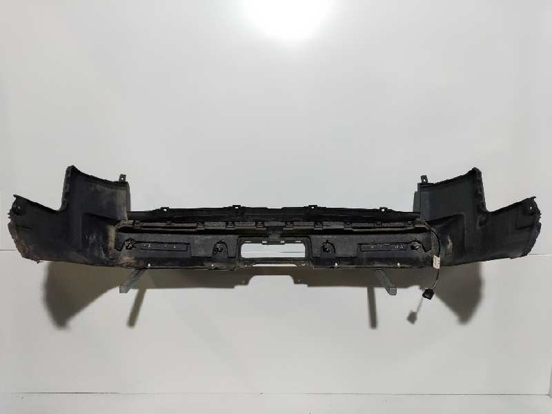 Recambio de paragolpes trasero para land rover discovery v6 td se referencia OEM IAM KRB000122  