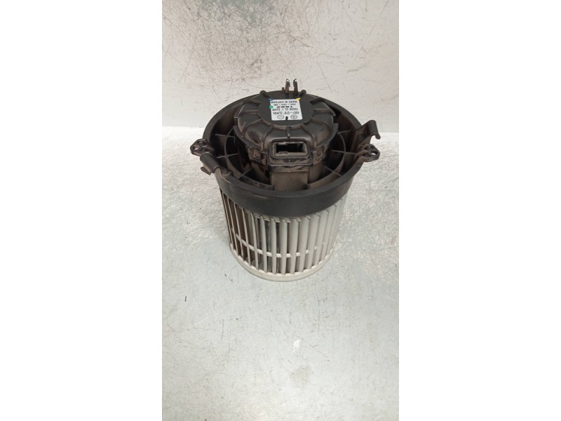 Recambio de motor calefaccion para ssangyong tivoli 1.6 turbodiesel cat referencia OEM IAM   