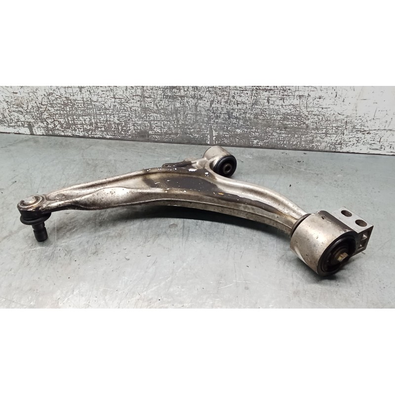 Recambio de brazo suspension inferior delantero derecho para opel zafira tourer c (p12) 1.6 cdti (75) referencia OEM IAM   12