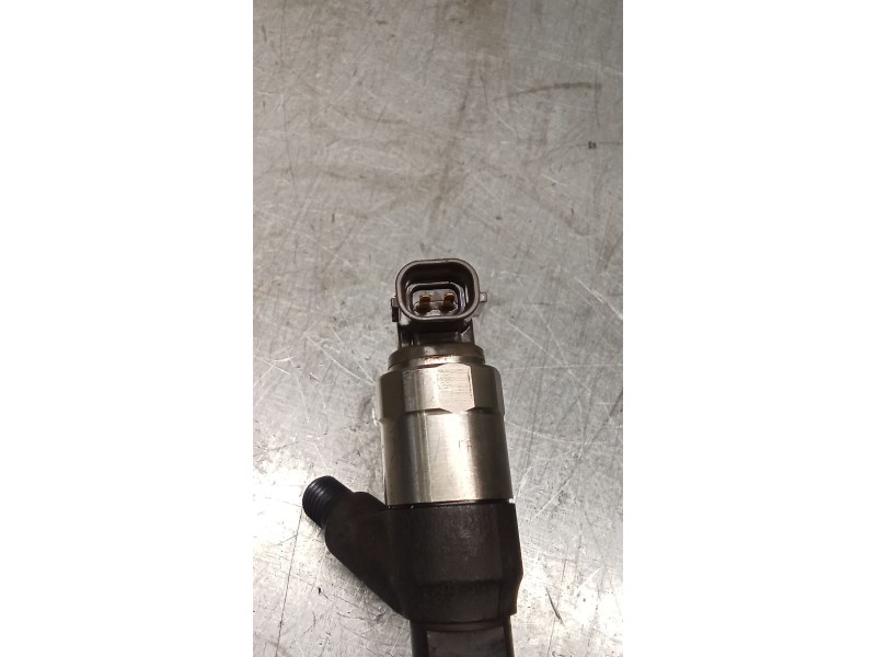 Recambio de inyector para opel zafira tourer c (p12) 1.6 cdti (75) referencia OEM IAM 55570012  DENSO