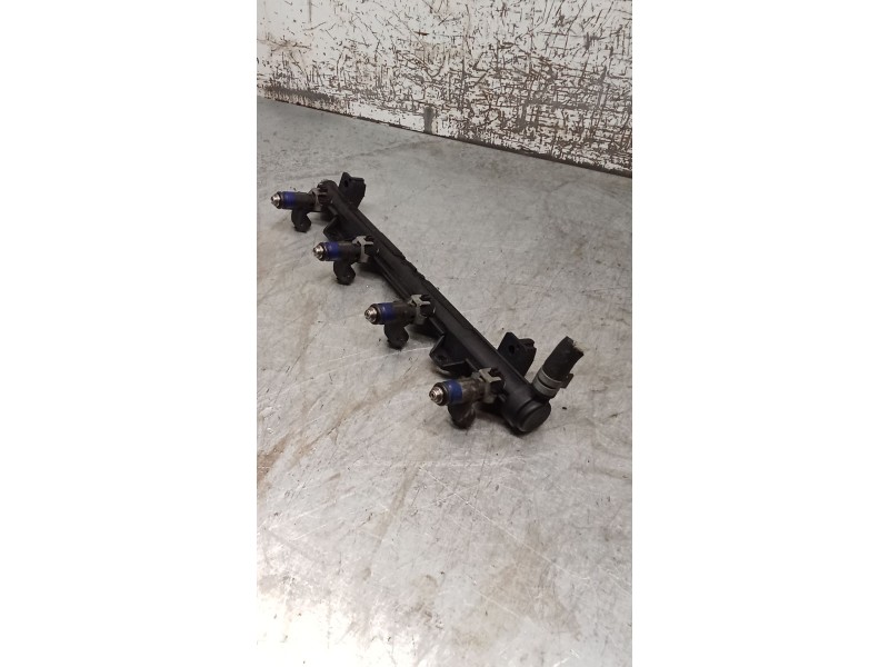 Recambio de rampa inyectora para seat ibiza iii (6l1) 1.4 16v referencia OEM IAM 036133320 036133319BH 02