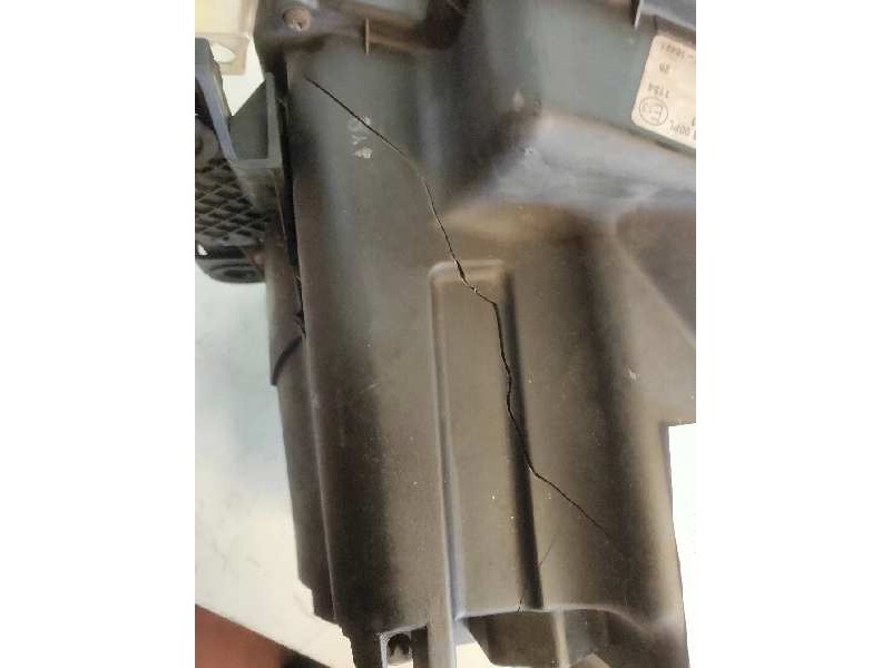 Recambio de faro derecho para land rover discovery v6 td se referencia OEM IAM XBC500402  