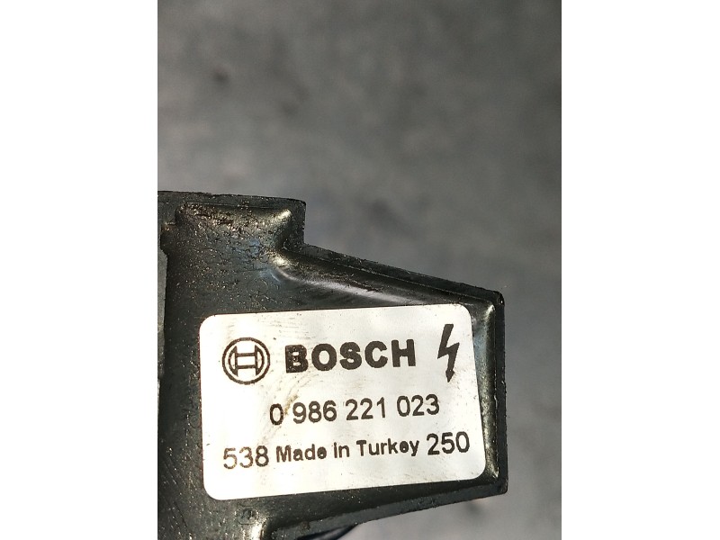 Recambio de bobina encendido para seat ibiza iii (6l1) 1.4 16v referencia OEM IAM 0686221023  2002