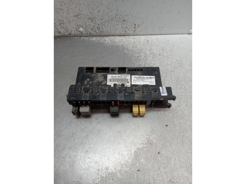Recambio de caja reles / fusibles para mercedes-benz clase c (w203) familiar c 200 t cdi (203.204) referencia OEM IAM 2035450701
