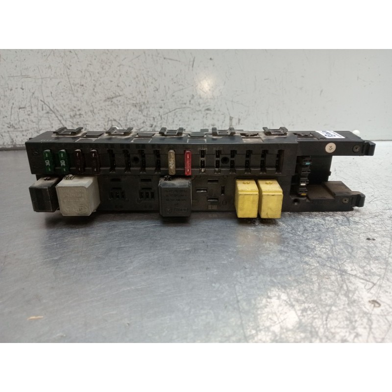 Recambio de caja reles / fusibles para mercedes-benz clase c (w203) familiar c 200 t cdi (203.204) referencia OEM IAM 2035450701