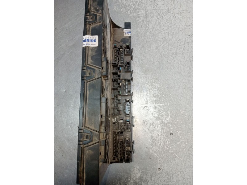 Recambio de caja reles / fusibles para mercedes-benz clase c (w203) familiar c 200 t cdi (203.204) referencia OEM IAM 2035450701