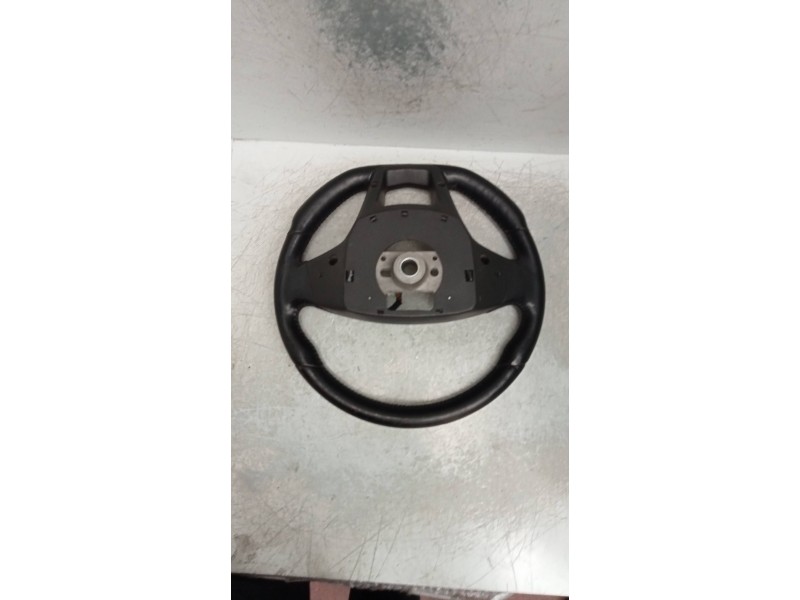 Recambio de volante para ssangyong tivoli 1.6 turbodiesel cat referencia OEM IAM 8916035000  