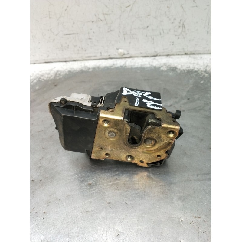 Recambio de motor cierre centralizado delantero izquierdo para peugeot 307 (3a/c) 2.0 hdi 110 referencia OEM IAM  3P 2001
