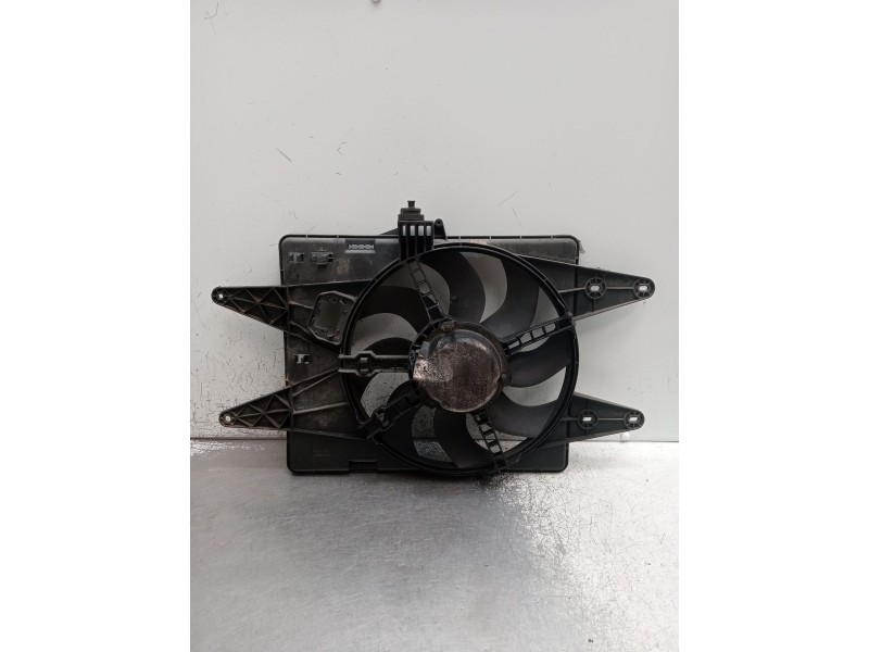 Recambio de electroventilador para fiat doblo furgoneta/monovolumen (223_) 1.9 d (223zxb1a) referencia OEM IAM 834900200  2001