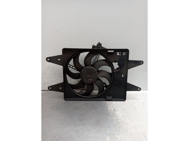 Recambio de electroventilador para fiat doblo furgoneta/monovolumen (223_) 1.9 d (223zxb1a) referencia OEM IAM 834900200  2001