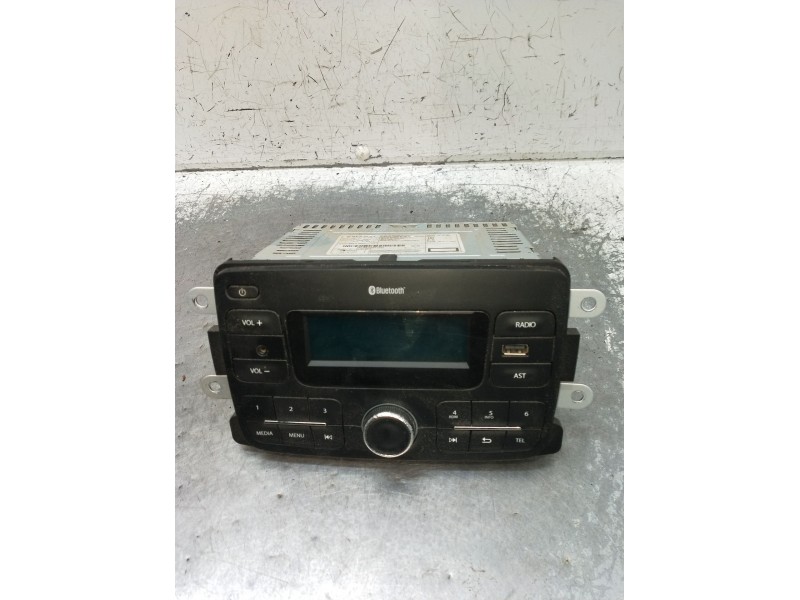 Recambio de sistema audio / radio cd para dacia duster (hm_) 1.2 tce 125 4x4 (hmma) referencia OEM IAM 281158126R 288547 2017