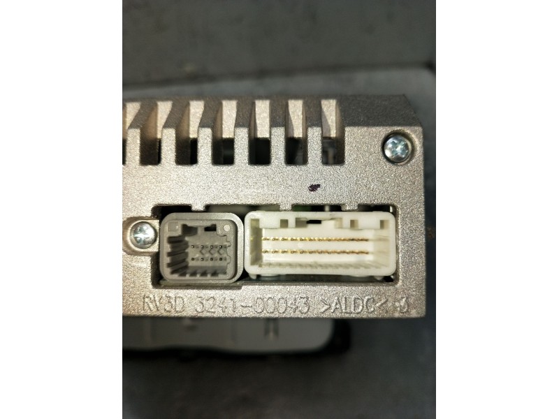Recambio de sistema audio / radio cd para dacia duster (hm_) 1.2 tce 125 4x4 (hmma) referencia OEM IAM 281158126R 288547 2017
