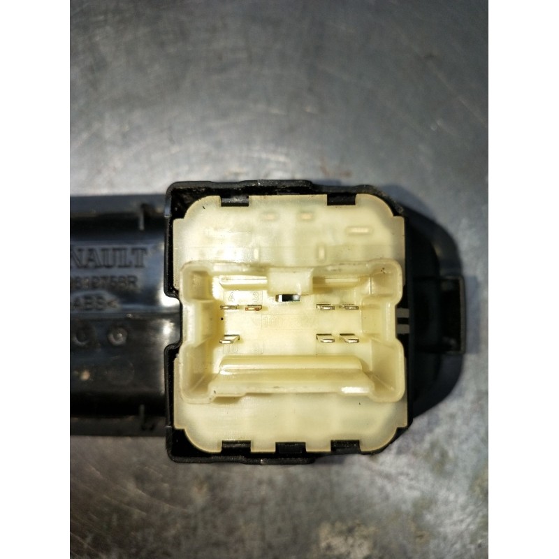 Recambio de mando elevalunas delantero izquierdo para dacia duster (hm_) 1.2 tce 125 4x4 (hmma) referencia OEM IAM 809619758R 5P