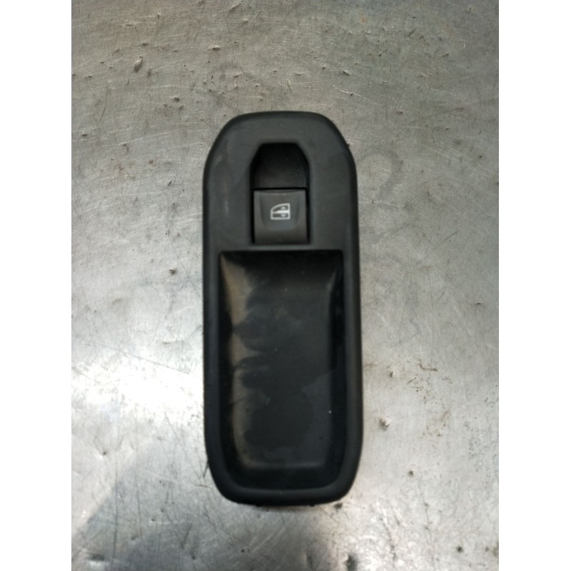 Recambio de mando elevalunas delantero derecho para dacia duster (hm_) 1.2 tce 125 4x4 (hmma) referencia OEM IAM 809609000R 5P 2