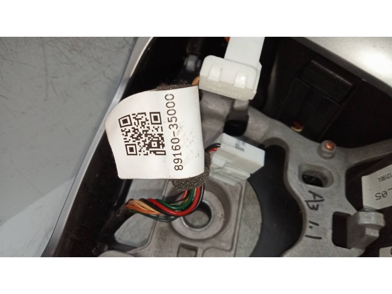 Recambio de volante para ssangyong tivoli 1.6 turbodiesel cat referencia OEM IAM 8916035000  