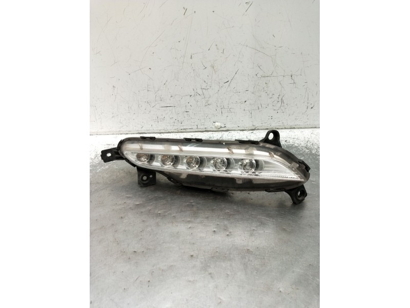 Recambio de piloto delantero derecho para hyundai tucson (tl, tle) 1.6 gdi referencia OEM IAM 92208D7000  2015