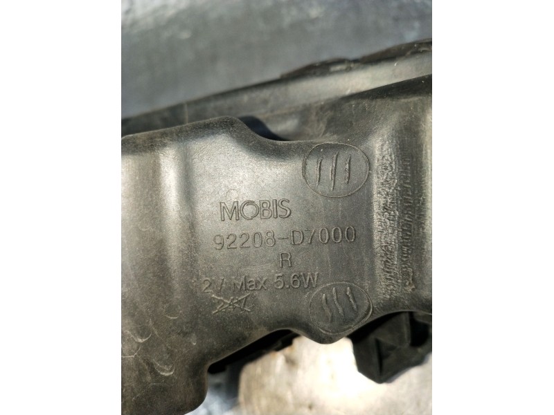 Recambio de piloto delantero derecho para hyundai tucson (tl, tle) 1.6 gdi referencia OEM IAM 92208D7000  2015