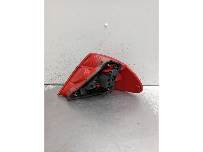 Recambio de piloto trasero izquierdo para mercedes-benz clk (c209) clk 320 cdi (209.320) referencia OEM IAM   