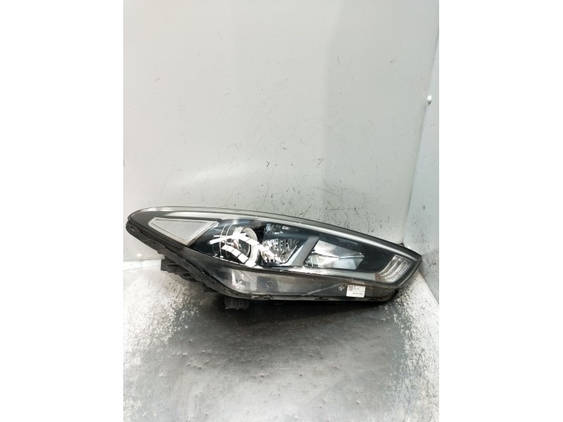 Recambio de faro derecho para hyundai tucson (tl, tle) 1.6 gdi referencia OEM IAM 92102D7100  2015