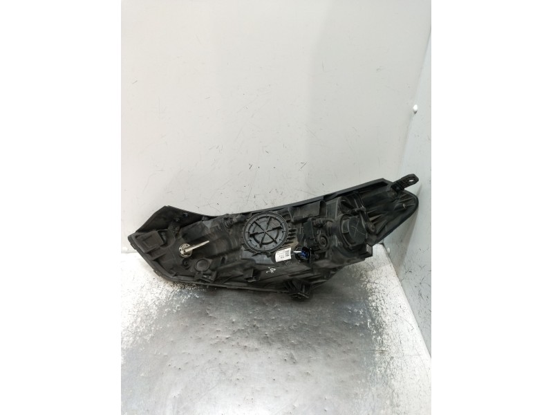 Recambio de faro derecho para hyundai tucson (tl, tle) 1.6 gdi referencia OEM IAM 92102D7100  2015