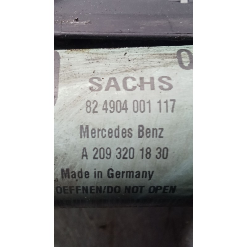 Recambio de amortiguador delantero izquierdo para mercedes-benz clk (c209) clk 320 cdi (209.320) referencia OEM IAM A2093201830 