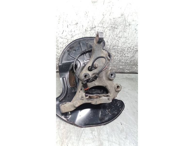 Recambio de mangueta delantera derecha para mercedes-benz clk (c209) clk 320 cdi (209.320) referencia OEM IAM   02