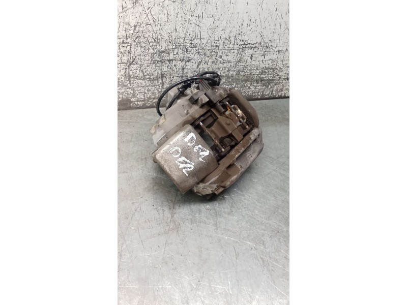 Recambio de pinza freno delantera derecha para mercedes-benz clk (c209) clk 320 cdi (209.320) referencia OEM IAM  BREMBO 02