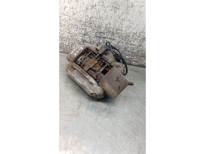 Recambio de pinza freno delantera derecha para mercedes-benz clk (c209) clk 320 cdi (209.320) referencia OEM IAM  BREMBO 02