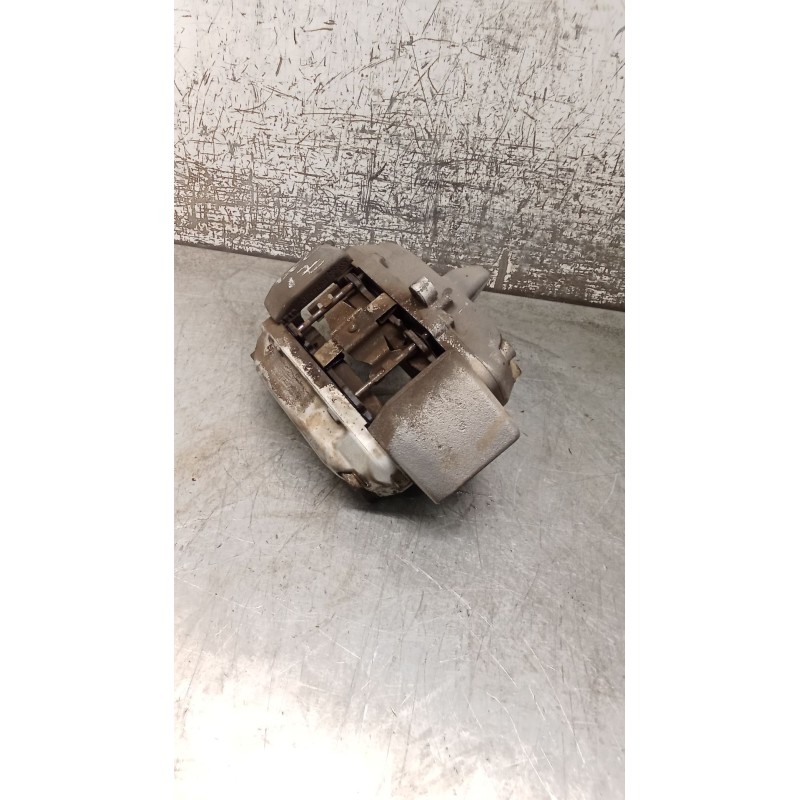 Recambio de pinza freno delantera izquierda para mercedes-benz clk (c209) clk 320 cdi (209.320) referencia OEM IAM  BREMBO 02