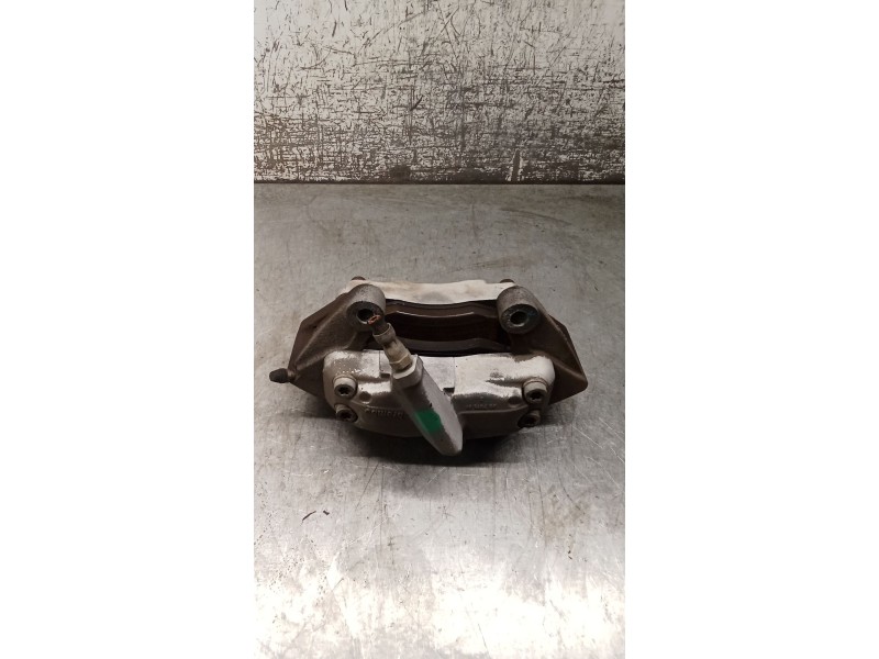 Recambio de pinza freno delantera izquierda para mercedes-benz clk (c209) clk 320 cdi (209.320) referencia OEM IAM  BREMBO 02