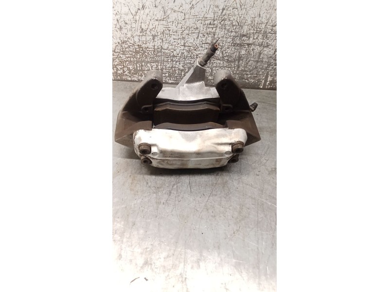 Recambio de pinza freno delantera izquierda para mercedes-benz clk (c209) clk 320 cdi (209.320) referencia OEM IAM  BREMBO 02