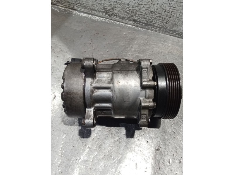 Recambio de compresor aire acondicionado para skoda octavia i (1u2) 1.6 referencia OEM IAM 1J0820803K 1233 00