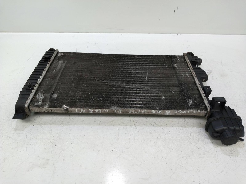 Recambio de radiador agua para mercedes clase a (w168) 1.4 cat referencia OEM IAM 1685000302  