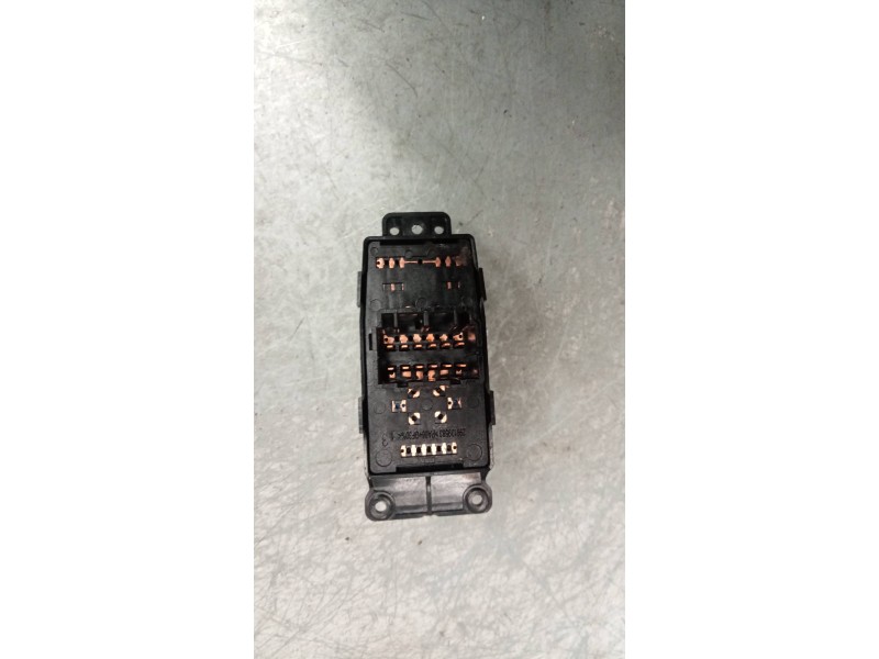 Recambio de mando retrovisor para ssangyong tivoli 1.6 turbodiesel cat referencia OEM IAM 8550135000  