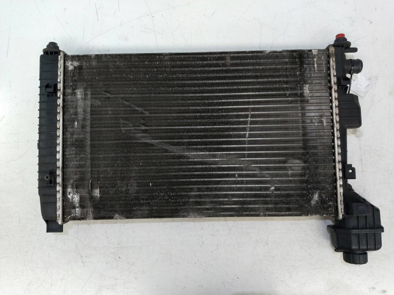 Recambio de radiador agua para mercedes clase a (w168) 1.4 cat referencia OEM IAM 1685000302  