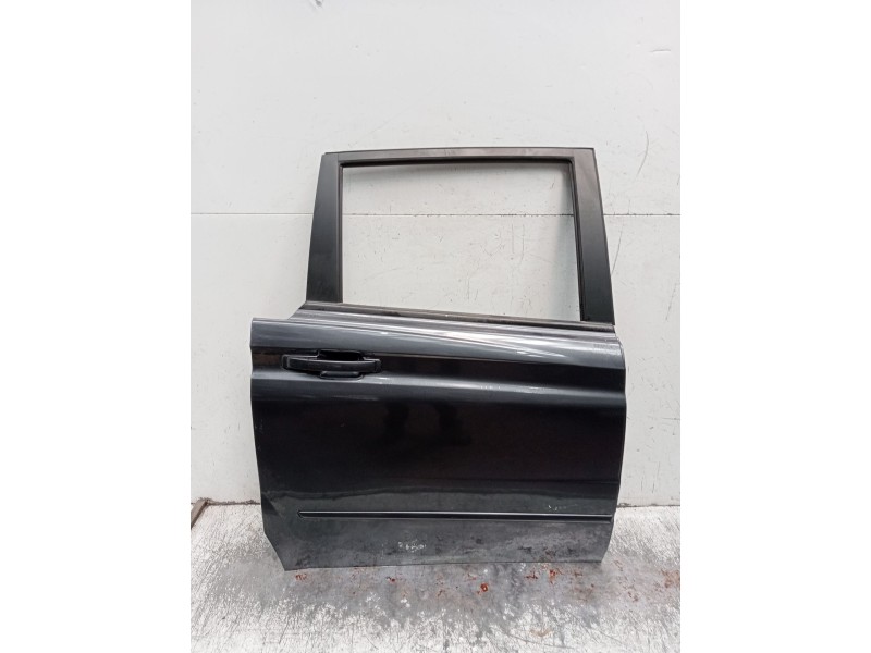 Recambio de puerta trasera derecha para ssangyong actyon sports xdi 4wd referencia OEM IAM   5P