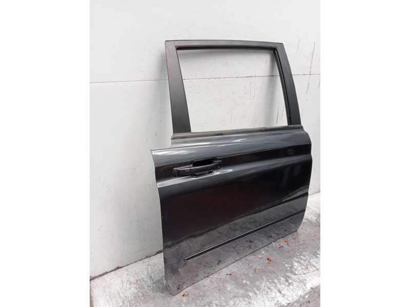 Recambio de puerta trasera derecha para ssangyong actyon sports xdi 4wd referencia OEM IAM   5P