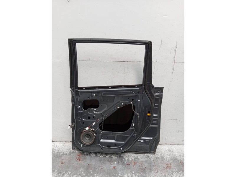 Recambio de puerta trasera derecha para ssangyong actyon sports xdi 4wd referencia OEM IAM   5P