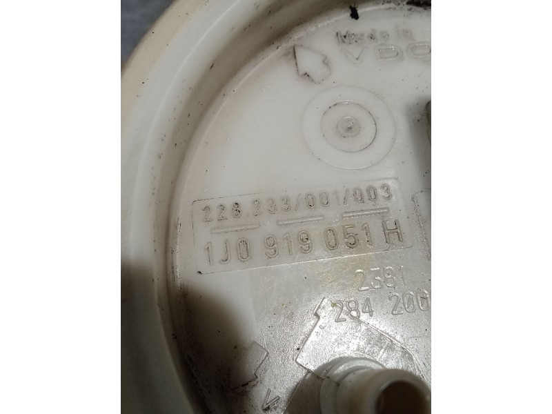 Recambio de bomba combustible para volkswagen golf iv (1j1) 1.6 16v referencia OEM IAM   98