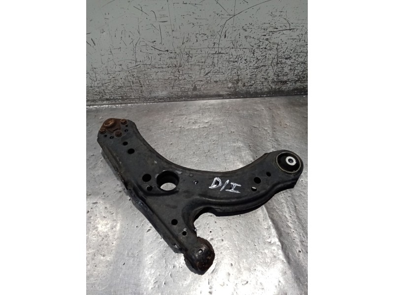 Recambio de brazo suspension inferior delantero izquierdo para volkswagen golf iv (1j1) 1.6 16v referencia OEM IAM   