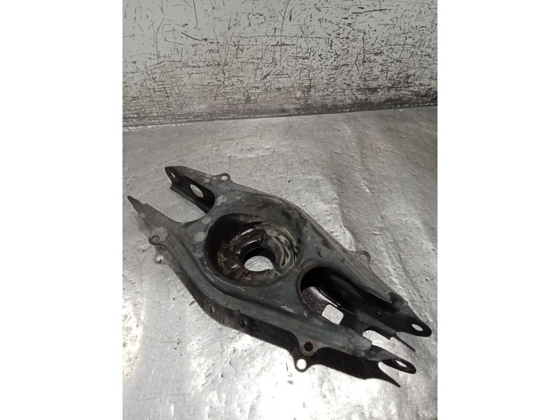 Recambio de brazo suspension inferior trasero derecho para mercedes-benz clase glk (w204) glk glk 320 cdi 4-matic (204.983) refe