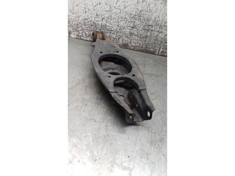 Recambio de brazo suspension inferior trasero izquierdo para mercedes-benz clk (c209) clk 320 cdi (209.320) referencia OEM IAM  