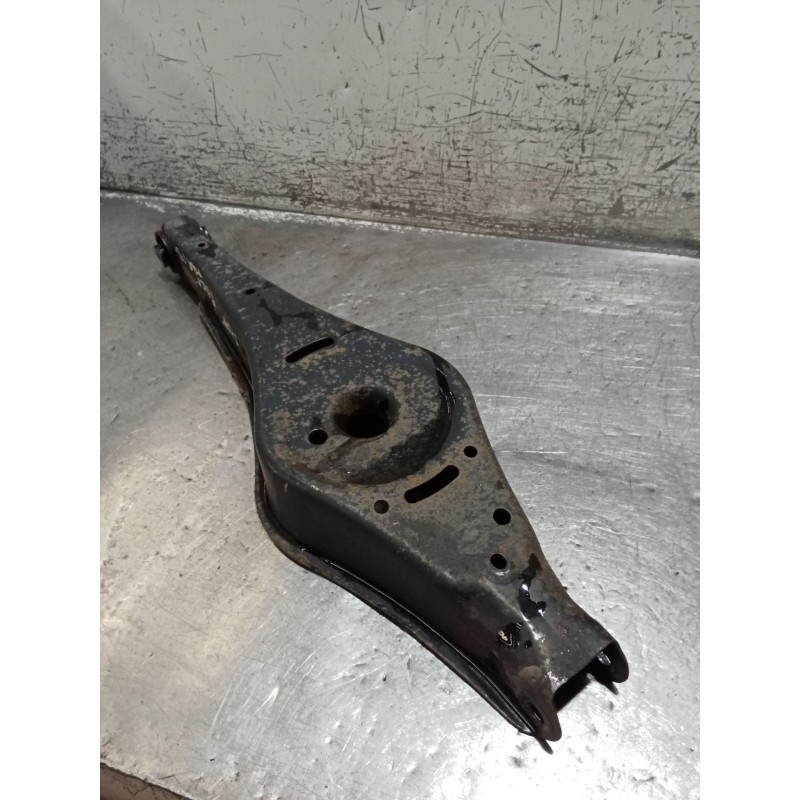 Recambio de brazo suspension inferior trasero izquierdo para volkswagen touran (1t1, 1t2) 1.9 tdi referencia OEM IAM  POSTERIOR 