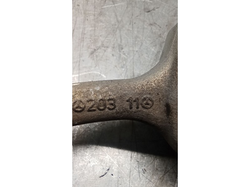 Recambio de brazo suspension inferior delantero derecho para mercedes-benz clk (c209) clk 320 cdi (209.320) referencia OEM IAM  