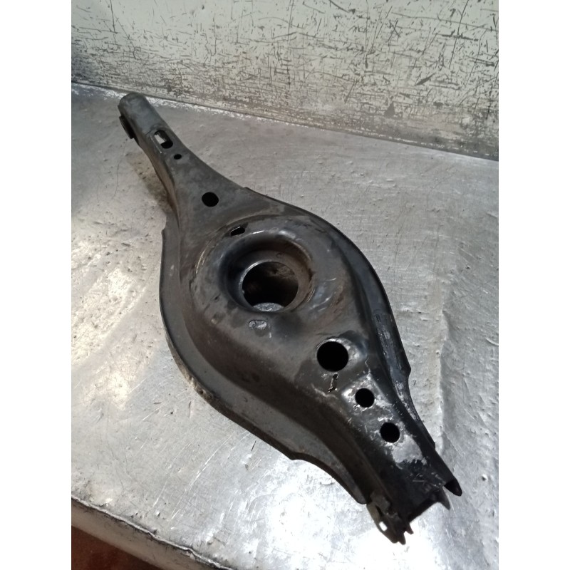 Recambio de brazo suspension inferior trasero derecho para mazda 3 lim. () center-line referencia OEM IAM  14 POSTERIOR