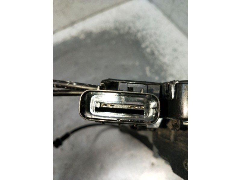 Recambio de motor cierre centralizado delantero derecho para hyundai tucson (tl, tle) 1.6 gdi referencia OEM IAM 81320D7500 5P 2