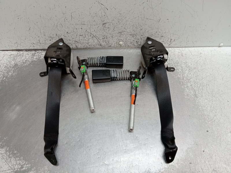 Recambio de juego cinturones trasero para mercedes-benz clk (c209) clk 320 cdi (209.320) referencia OEM IAM   C209 2002 2P