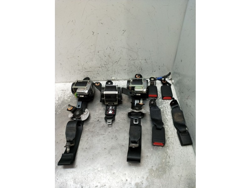 Recambio de juego cinturones trasero para hyundai tucson (tl, tle) 1.6 gdi referencia OEM IAM  5P 2015